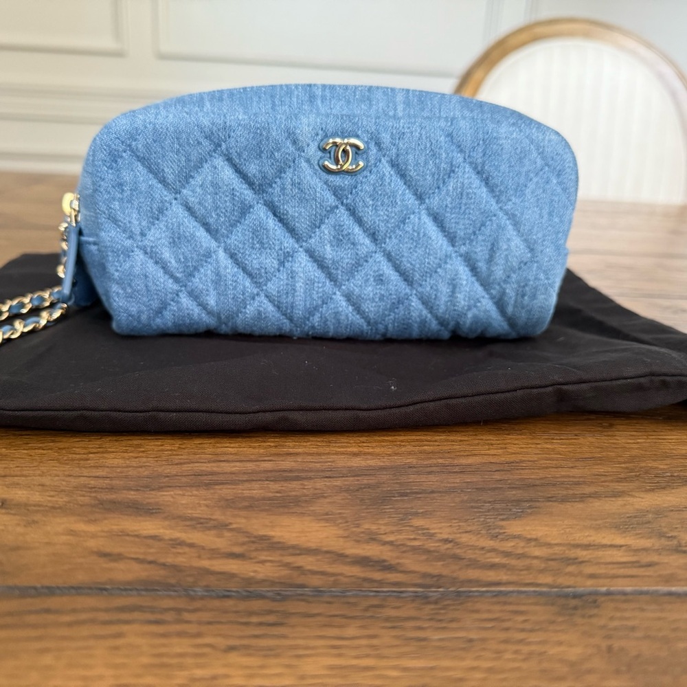 Chanel Blue Quilted Women's Bag - Picture 1 of 8